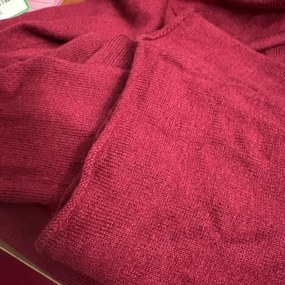 Cami International Turtleneck Red Silk‎ Cashmere Blend Womens Size Medium Top - Picture 8 of 8